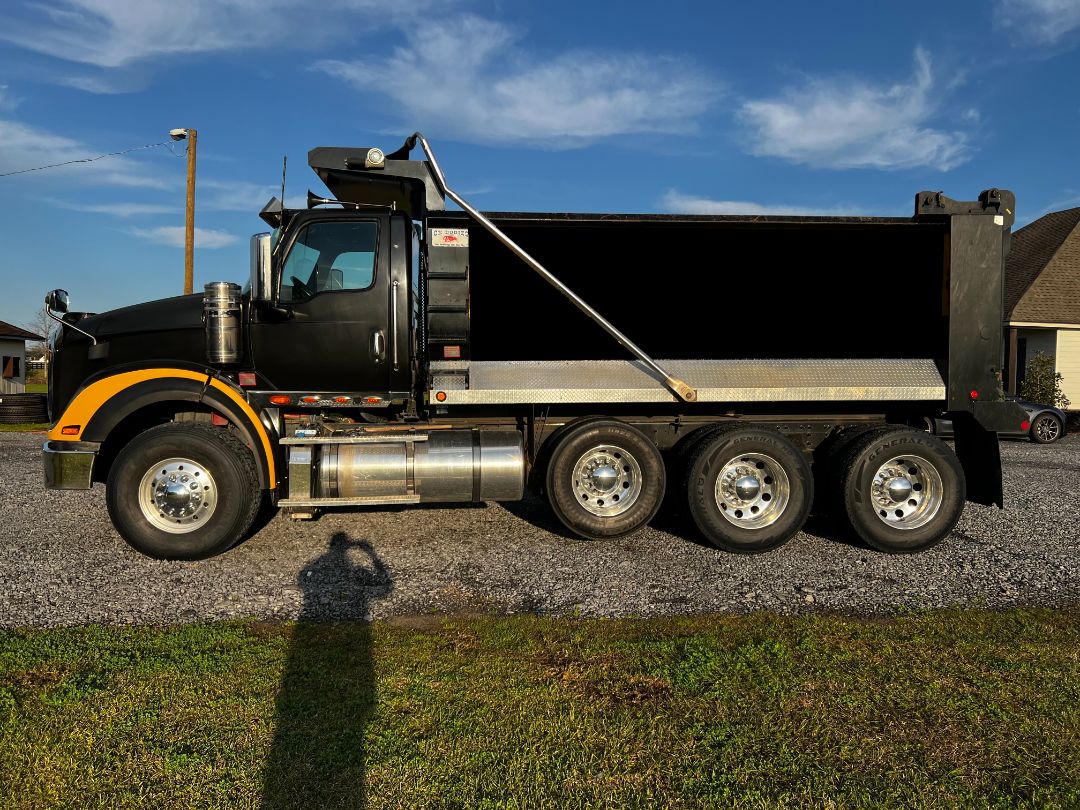 2022 INTERNATIONAL HX 620 - Image 3